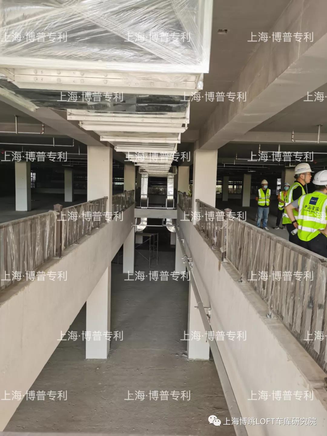 沙坪坝恭喜金茂集团第一个LOFT专利车库项目封顶！（限内部参观）